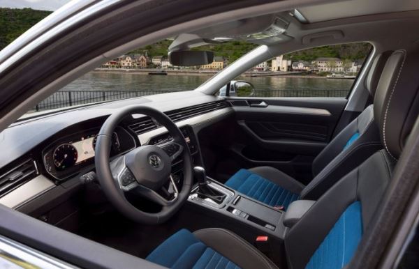 Обновлённый Volkswagen Passat 2020 в России: от 1.829.000 рублей