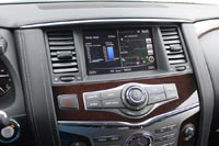 Тест-драйв Infiniti QX80