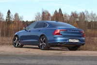 Тест-драйв Volvo S90