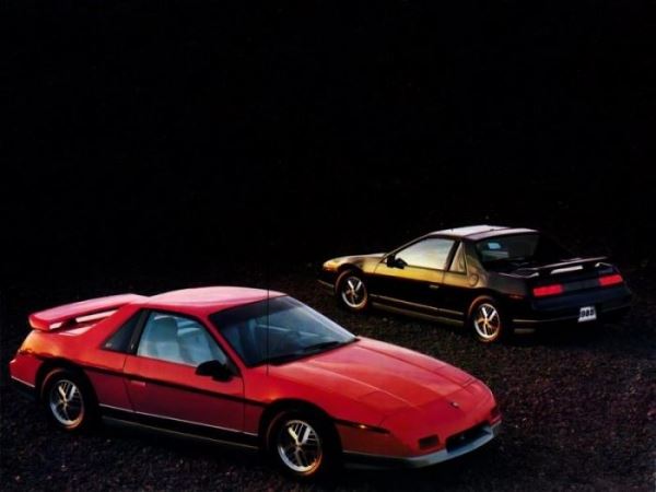 <br />
			Zimmer Quicksilver 1986 года, созданный из Pontiac Fiero (23 фото)