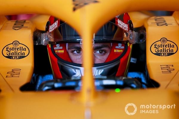 Сайнс: McLaren тяжело бороться с прошлогодними Red Bull и Mercedes