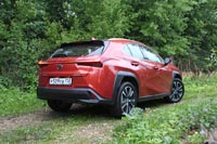 Тест-драйв Lexus UX