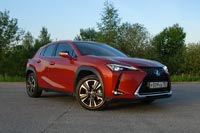 Тест-драйв Lexus UX