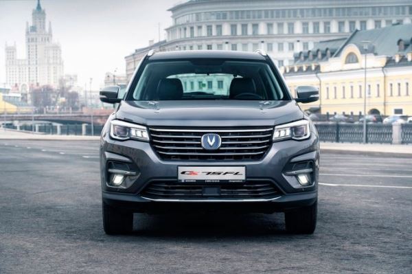 Обновлённый кроссовер Changan CS75FL: в России от 1.399.900 руб.