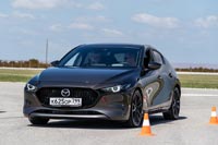 Тест-драйв Mazda 3