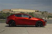 Тест-драйв Mazda 3