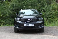 Тест-драйв Volvo XC40