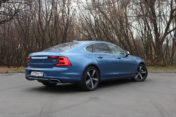 Тест-драйв Volvo S90